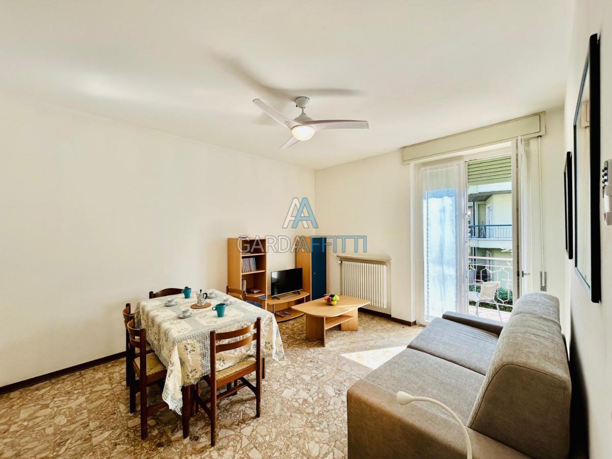 Ares Apartment - Vicino Al Lago Di Garda E Alla Stazione Treno Desenzano del Garda Esterno foto