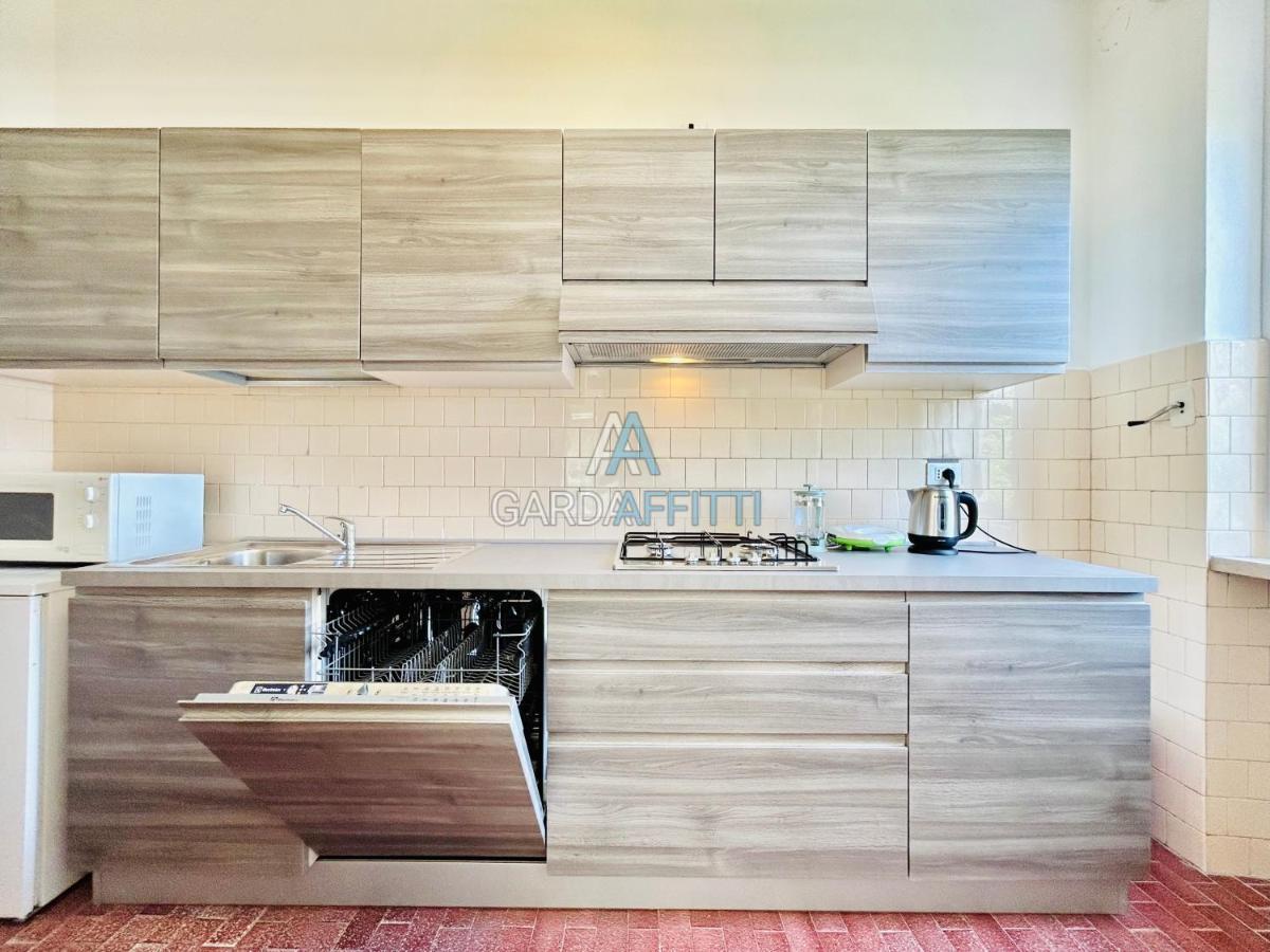 Ares Apartment - Vicino Al Lago Di Garda E Alla Stazione Treno Desenzano del Garda Esterno foto