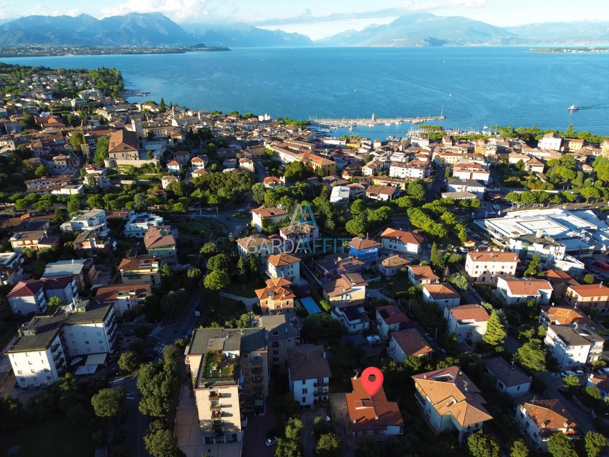 Ares Apartment - Vicino Al Lago Di Garda E Alla Stazione Treno Desenzano del Garda Esterno foto