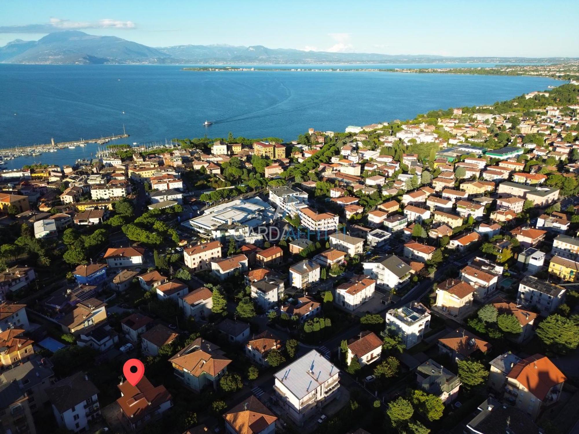 Ares Apartment - Vicino Al Lago Di Garda E Alla Stazione Treno Desenzano del Garda Esterno foto